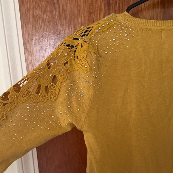 Mustard Yellow Sweater with Lace Detail - Picture 10 of 11